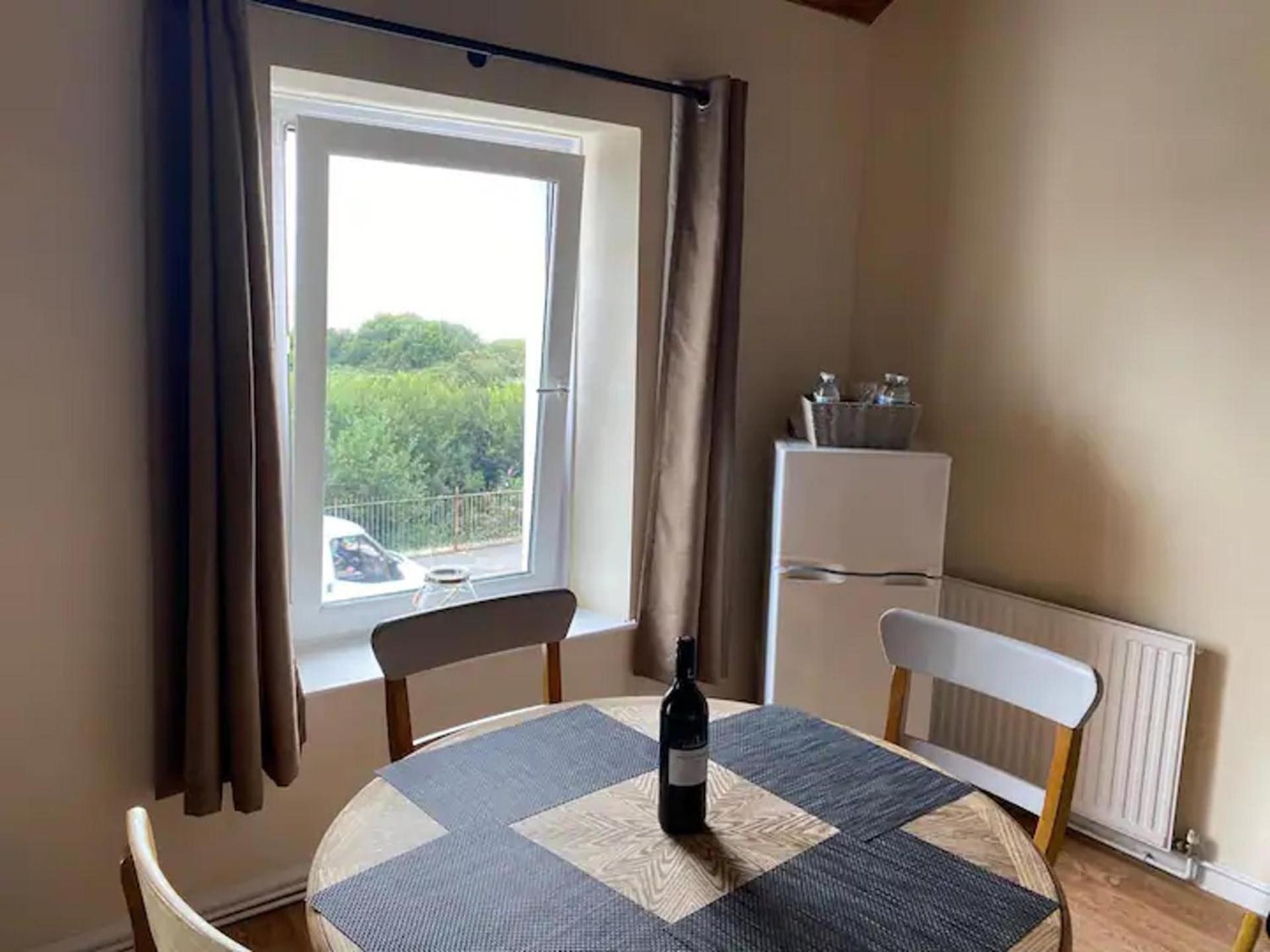 Apartamento 2 Bed-Sleeps 4-Sea View-Pet Friendly-Parking Llanelli Exterior foto